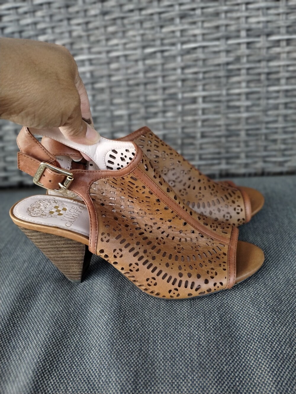 Vince Camuto Laser Cut Leather Slingback Heels Tan Size 7M
